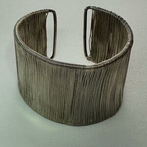 Hollywood Sensation Silver Wire Cuff